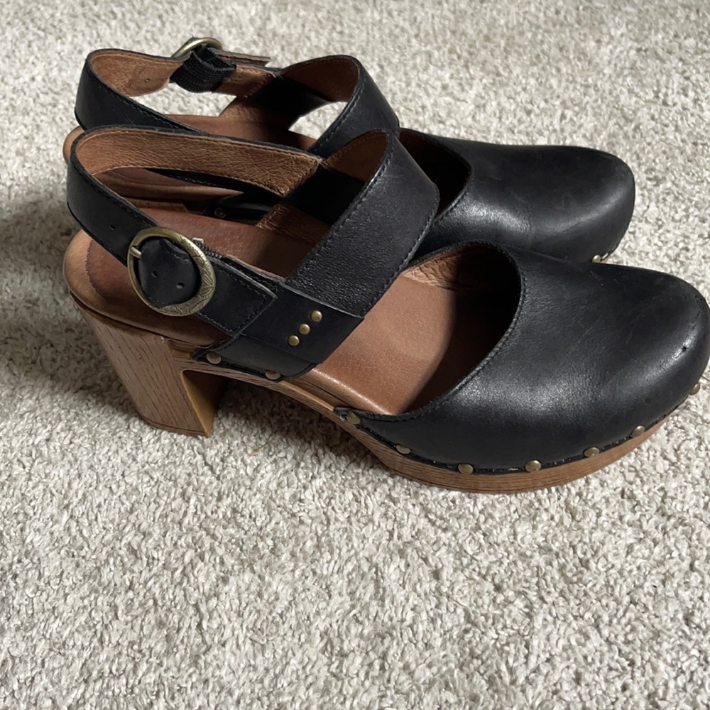 dansko clogs